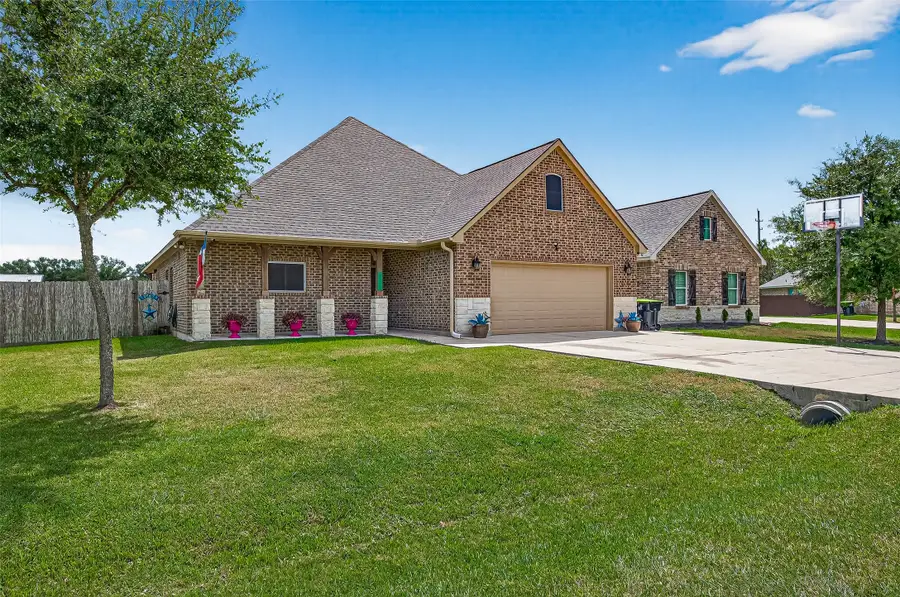 3819 Willow Breeze Circle, Needville, TX 77461 - Image #2