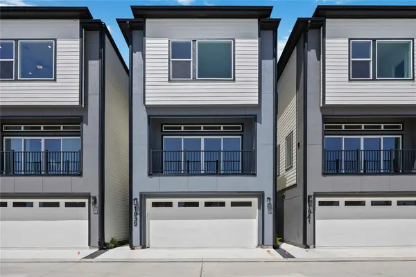 1945 Knoll Square Drive, Houston, TX 77080