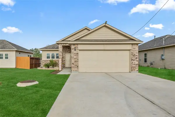 305 Road 5102j, Cleveland, TX 77327