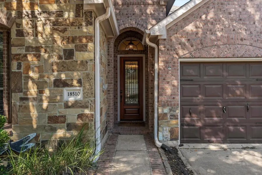 18510 N Settlers Shore Drive, Cypress, TX 77433 - Image #3