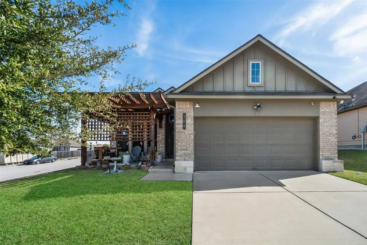 166 Doe Run Drive, Huntsville, TX 77320 - Image #1