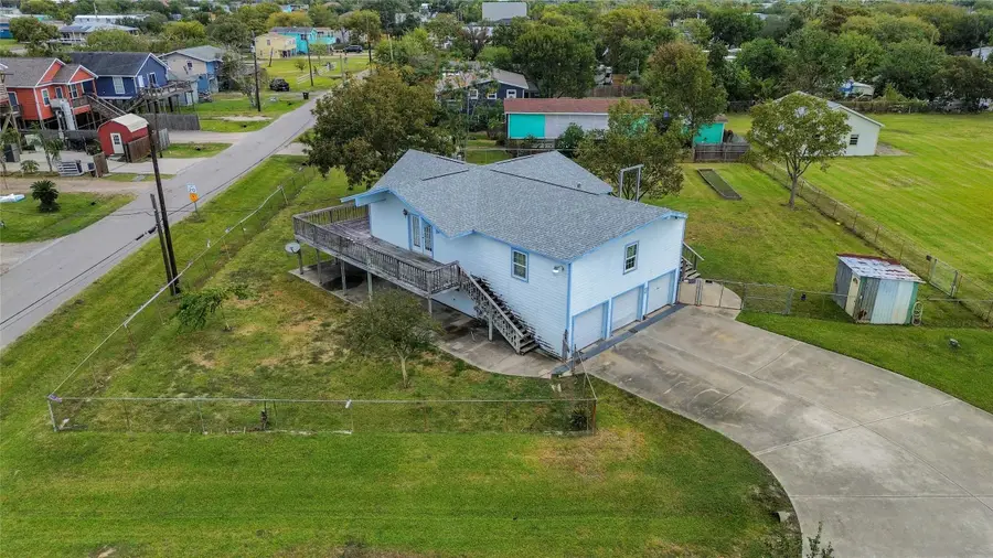 1045 12th Street, Dickinson, TX 77539 - #2