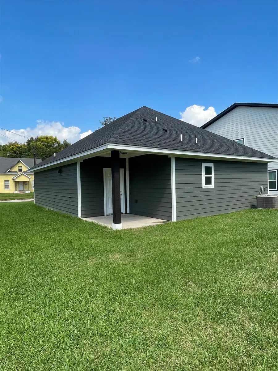 430 Shamrock Street, Beaumont, TX 77701 - #3