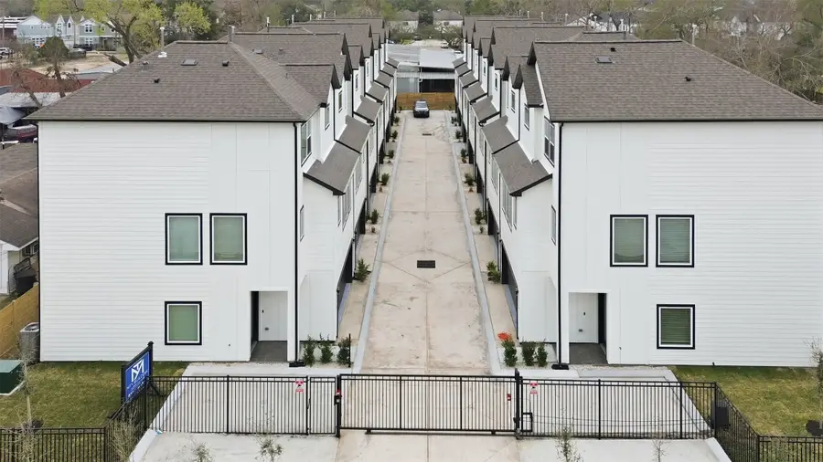 9405 Hammerly Boulevard #A, Houston, TX 77080 - #3