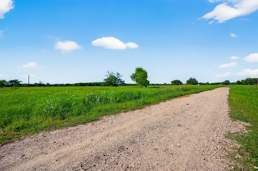 811 County Road 164, Boling, TX 77420 - Image #2