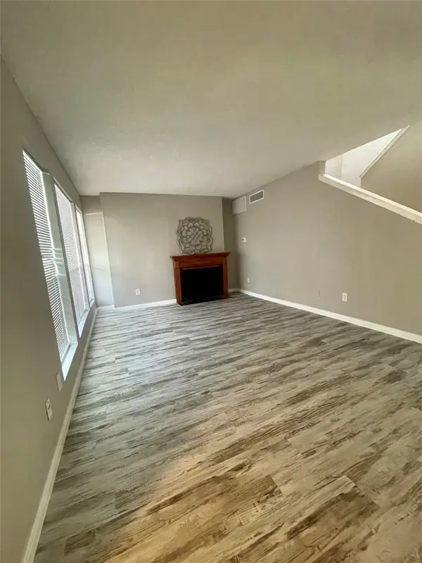 781 Country Place Drive #2052, Houston, TX 77079