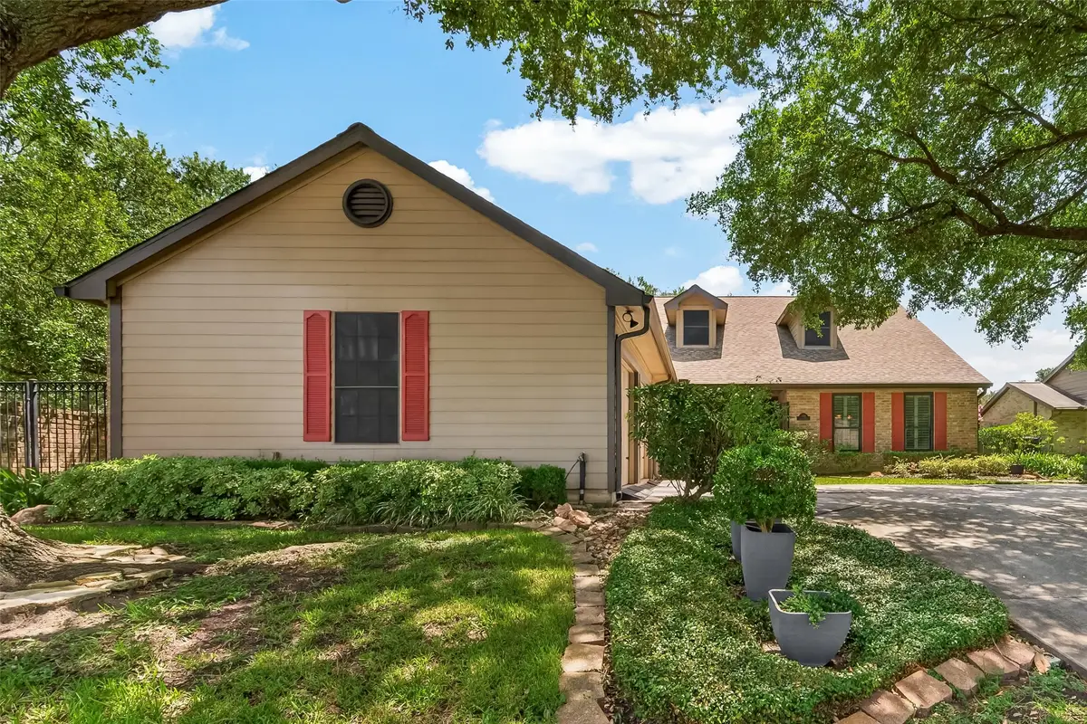 303 Longview Drive, Sugar Land, TX 77478 - #1