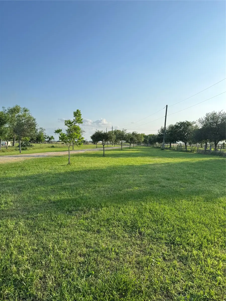 2310 Hopkins Road, Beasley, TX 77417 - Image #2