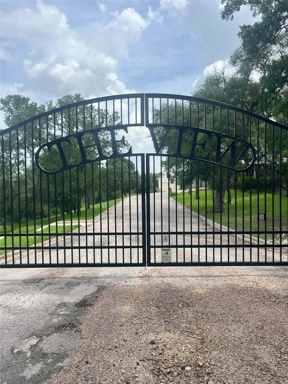 111 Kathleen, La Grange, TX 78945 - Image #1