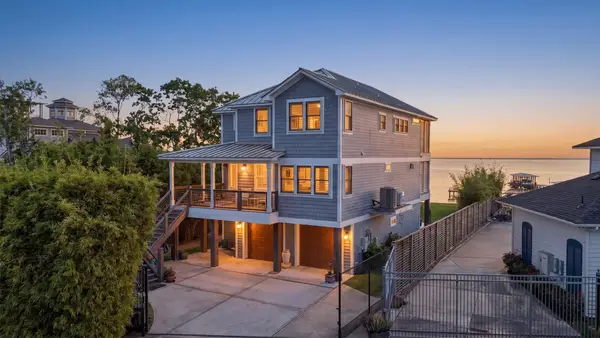 4019 Bayshore Drive Drive, Bacliff, TX 77518