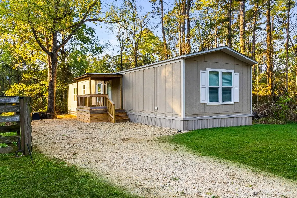 221 Woodstock, Livingston, TX 77351 - #1