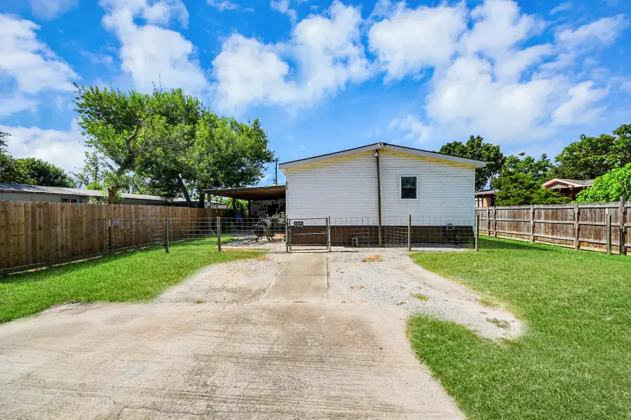 131 Kiowa Court, Rosharon, TX 77583 - #2