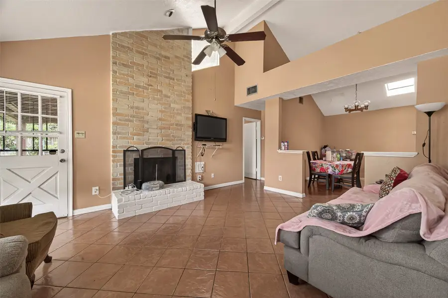 12427 S Rachlin Cir, Houston, TX 77071 - #2