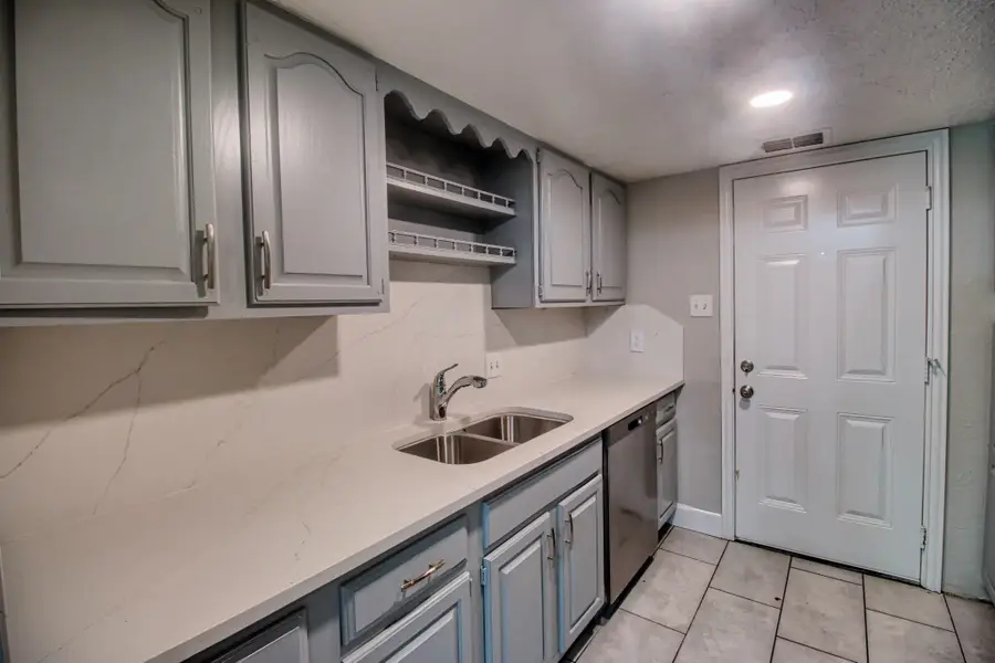 6393 S Briar Bayou Drive, Houston, TX 77072 - #3