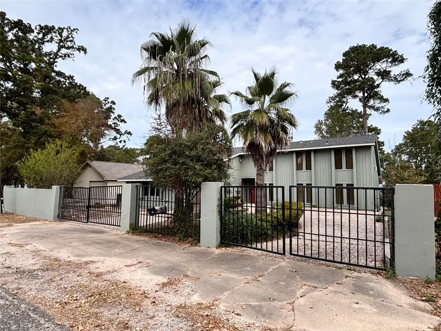 618 Palmetto Drive, Livingston, TX 77351 - #2