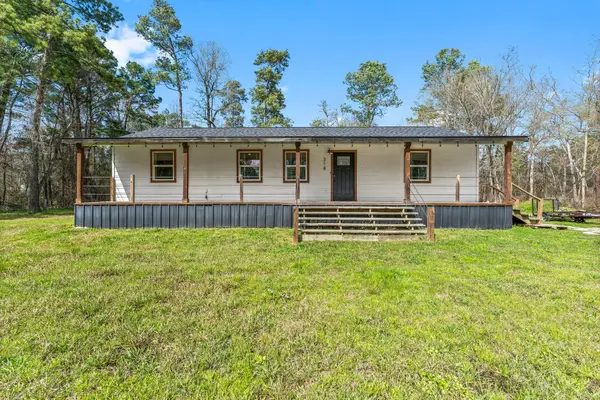 218 Hall Drive S, Montgomery, TX 77316