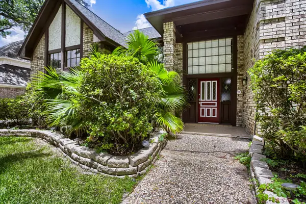 6906 Mossridge Drive, Houston, TX 77069