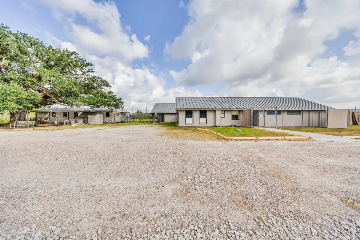 4227 Old Chocolate Bayou Road, Manvel, TX 77578 - Image #1