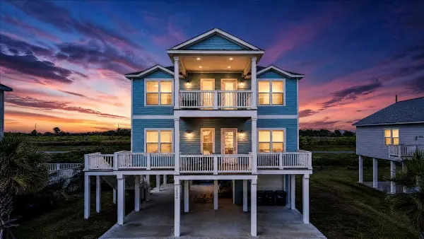 14206 Treasure Court, Galveston, TX 77554