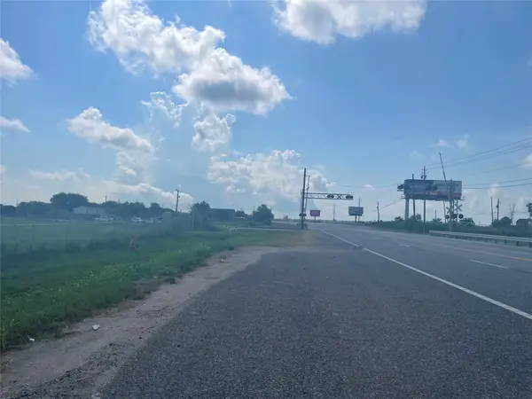 0 Hwy 6, Hitchcock, TX 77563