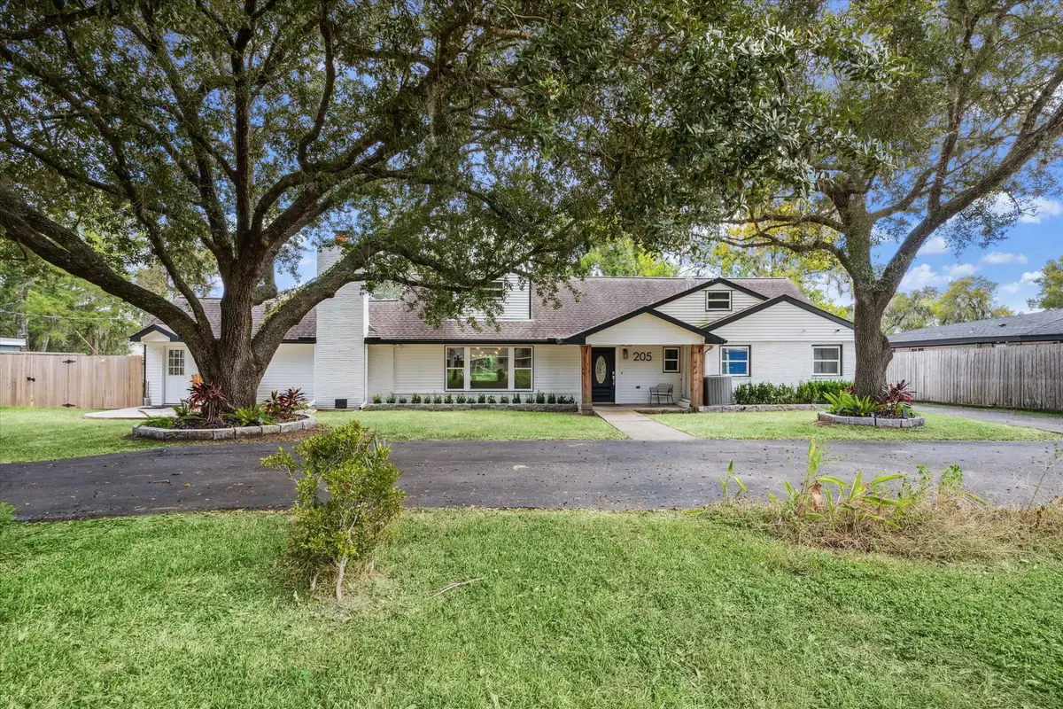 205 W Bayou Drive, Dickinson, TX 77539 - #1