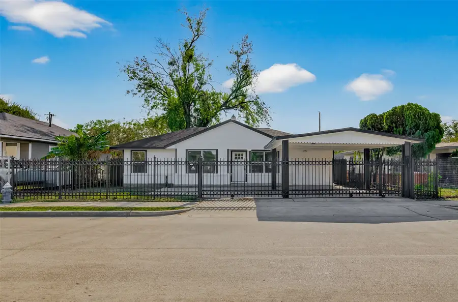 264 Parker Road, Houston, TX 77076 - Image #2