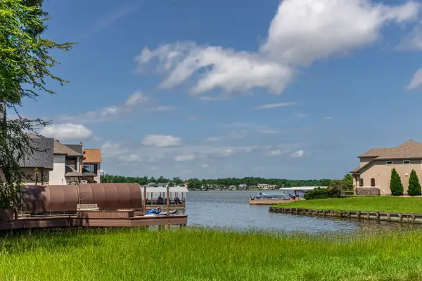 149 Westlake Point, Montgomery, TX 77356