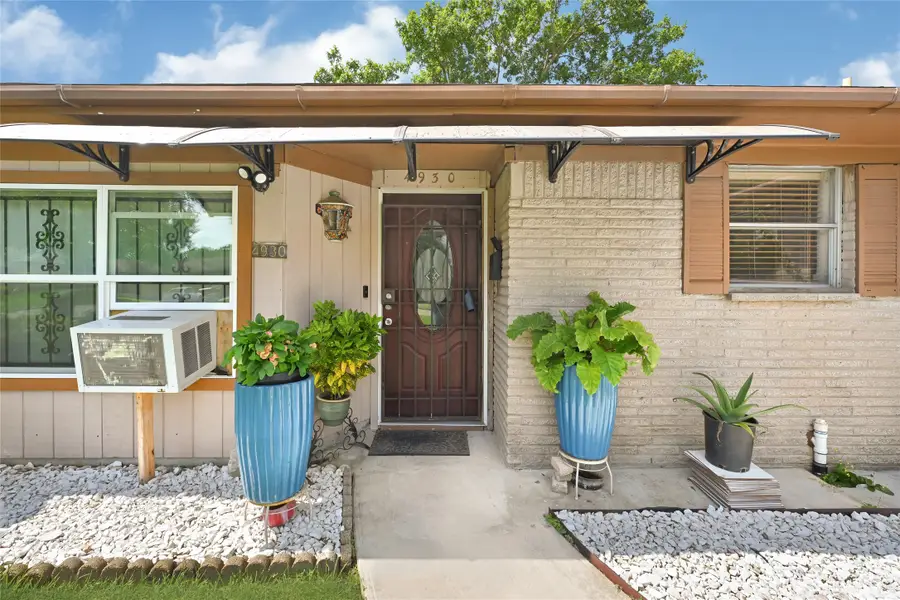 4930 Teton Street, Houston, TX 77033 - Image #3