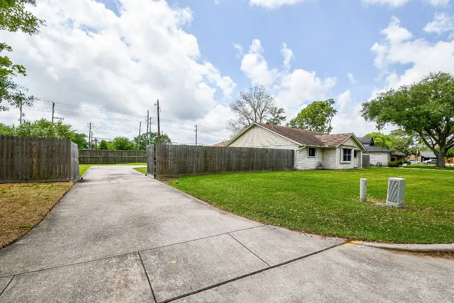 2101 Roland Rue Street, Pearland, TX 77581 - #2