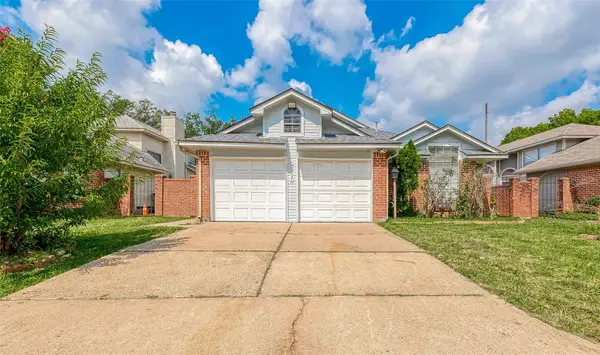 9310 Corner Oaks Ln, Houston, TX 77036