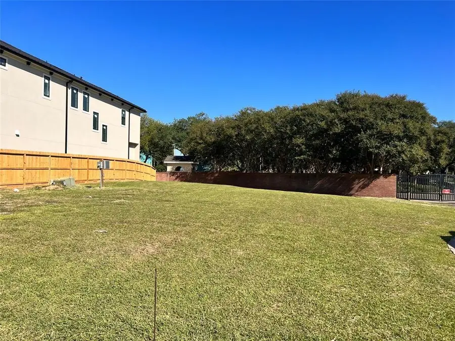 716 Harborside Way, Kemah, TX 77565 - #2