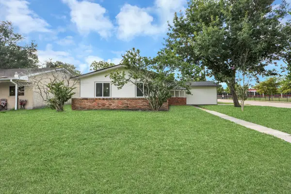 5743 Newquay Street, Houston, TX 77085