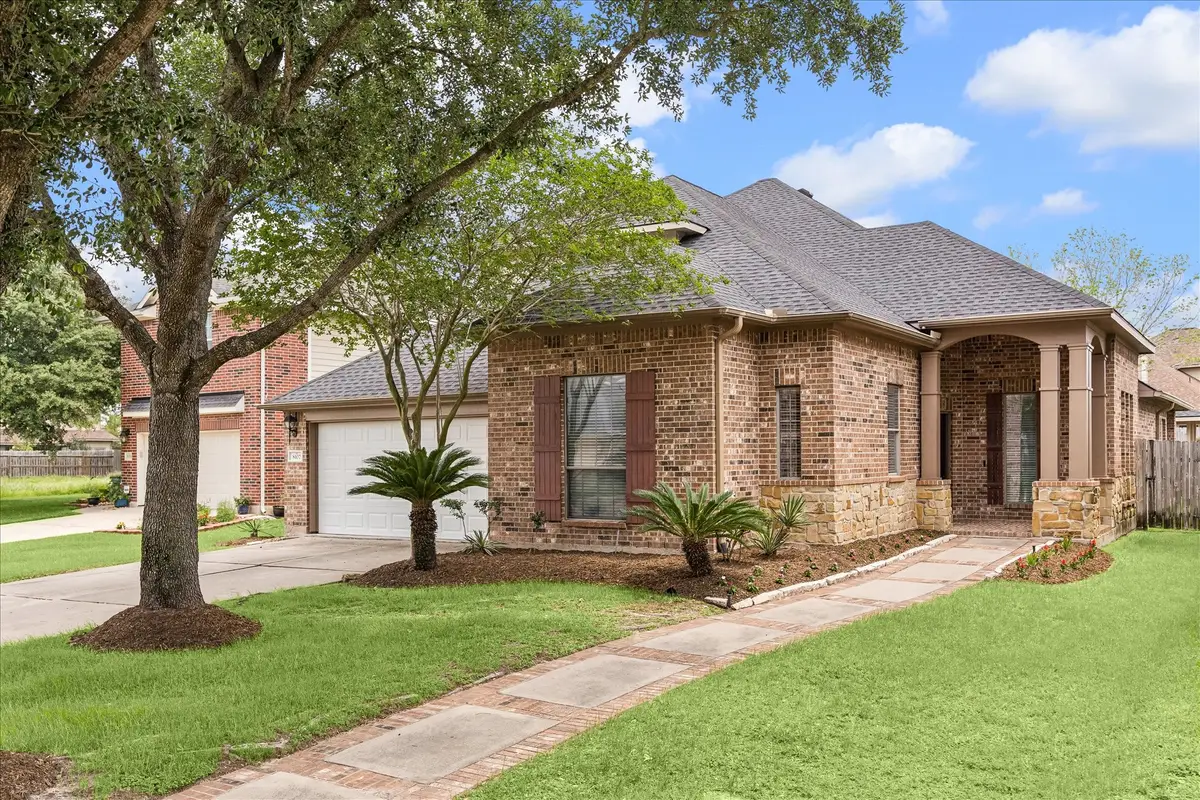 8107 Whisper Point Drive, Houston, TX 77040 - #1