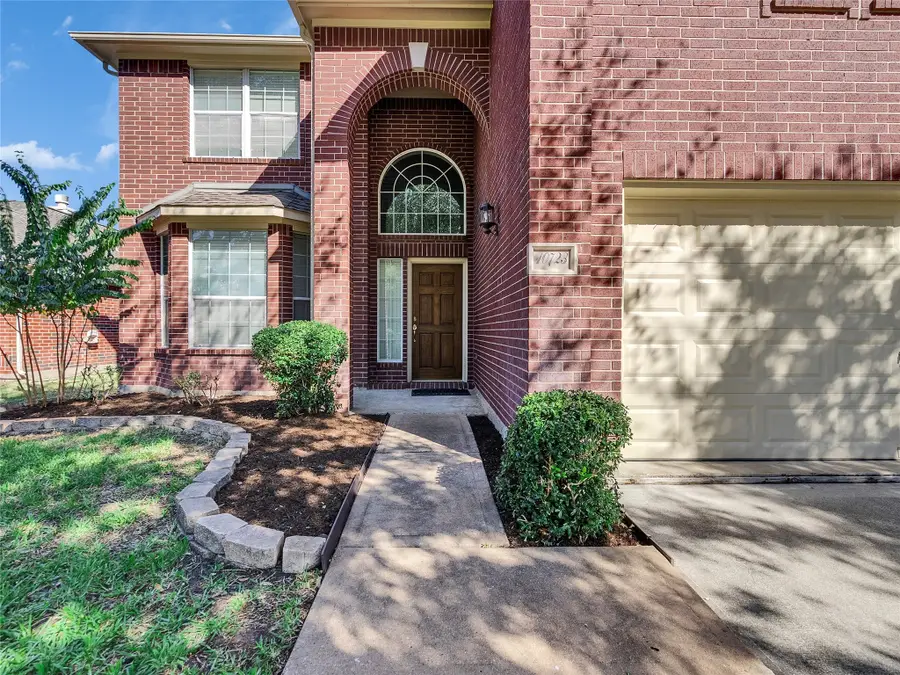 10723 Fletcher Bridge Lane, Sugar Land, TX 77498 - Image #2