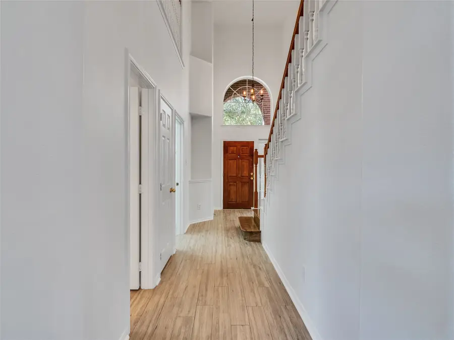 10723 Fletcher Bridge Lane, Sugar Land, TX 77498 - Image #3