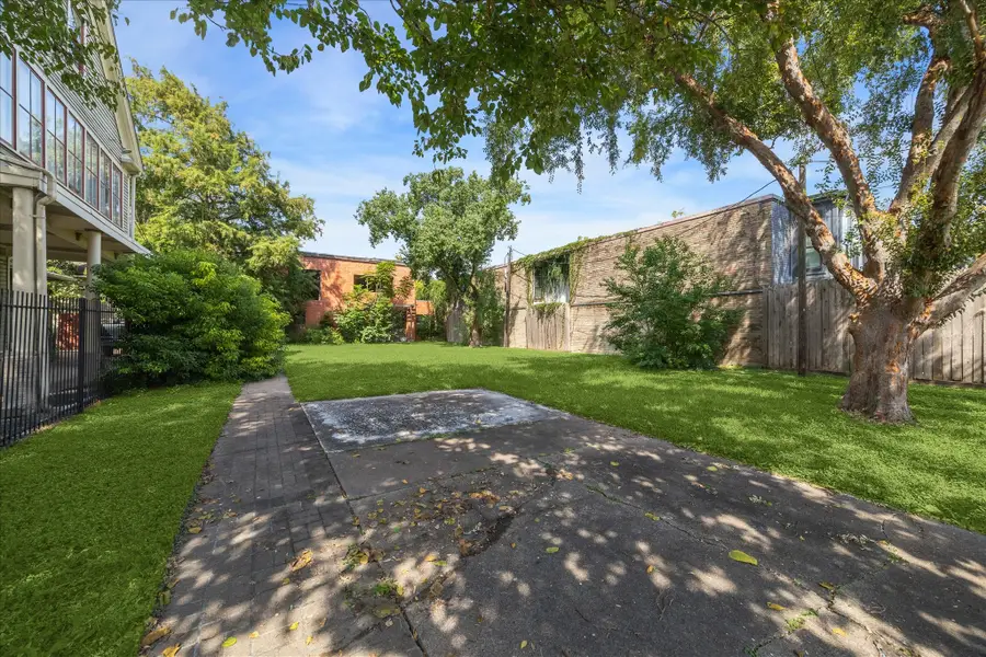 221 Emerson Street, Houston, TX 77006 - #2