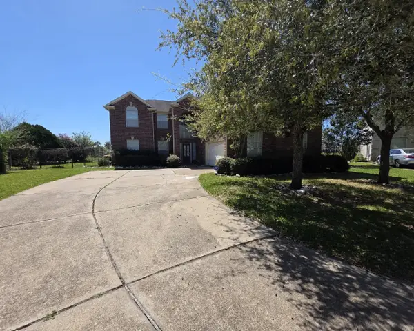 2706 Sterling Fields Drive, Pearland, TX 77584