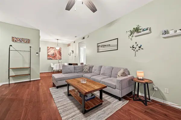 10053 Westpark Drive #289, Houston, TX 77042