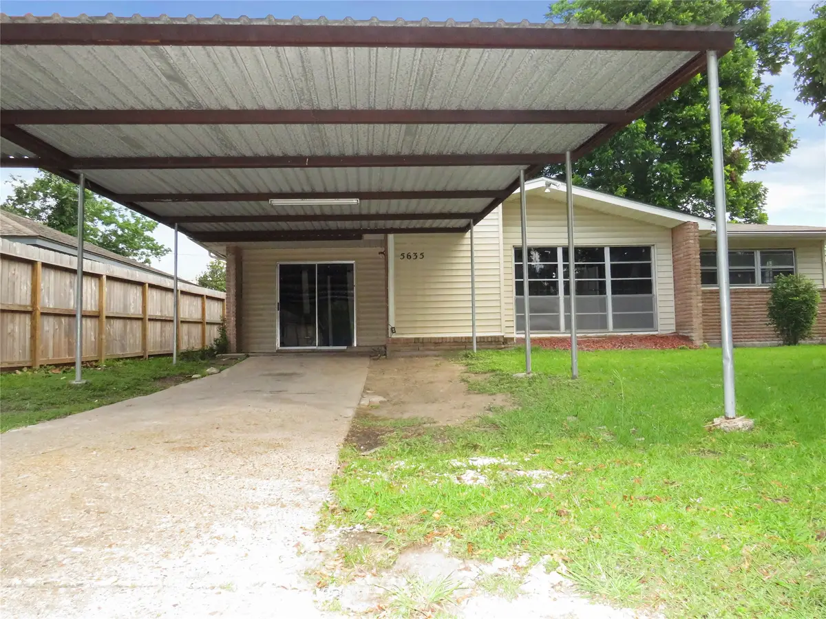 5635 Ashburn Street, Houston, TX 77033 - #1