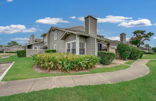 12203 Sandpiper Drive #122, Houston, TX 77035