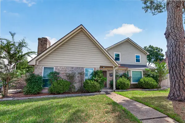 8326 Tiger Lane, Houston, TX 77040