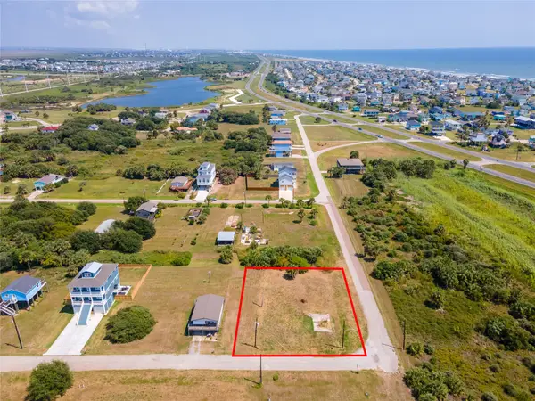 3925 El Lago Street, Galveston, TX 77554