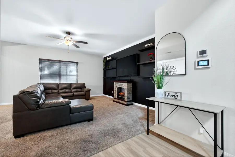 308 Eastwood Flats Drive, Katy, TX 77493 - Image #3