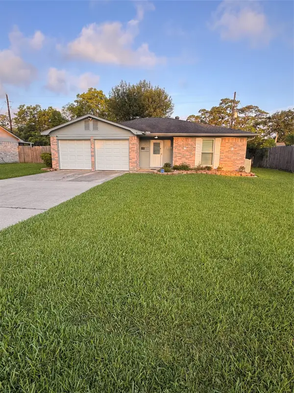 7319 Palmetto Lane, Baytown, TX 77521