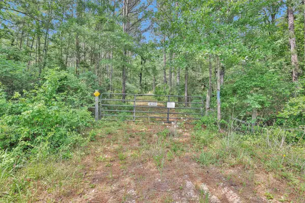 8327 Fm 980n, Huntsville, TX 77320