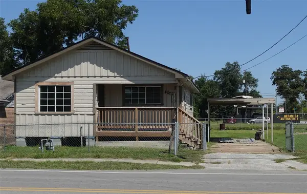 4825 Weaver Road, Houston, TX 77016