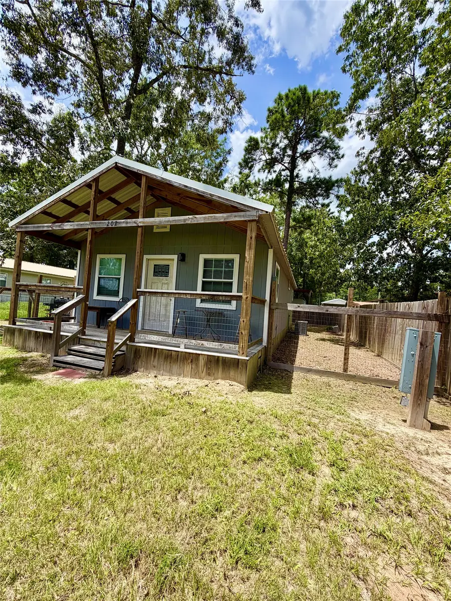202 Nassau Ln, Point Blank, TX 77364 - #2