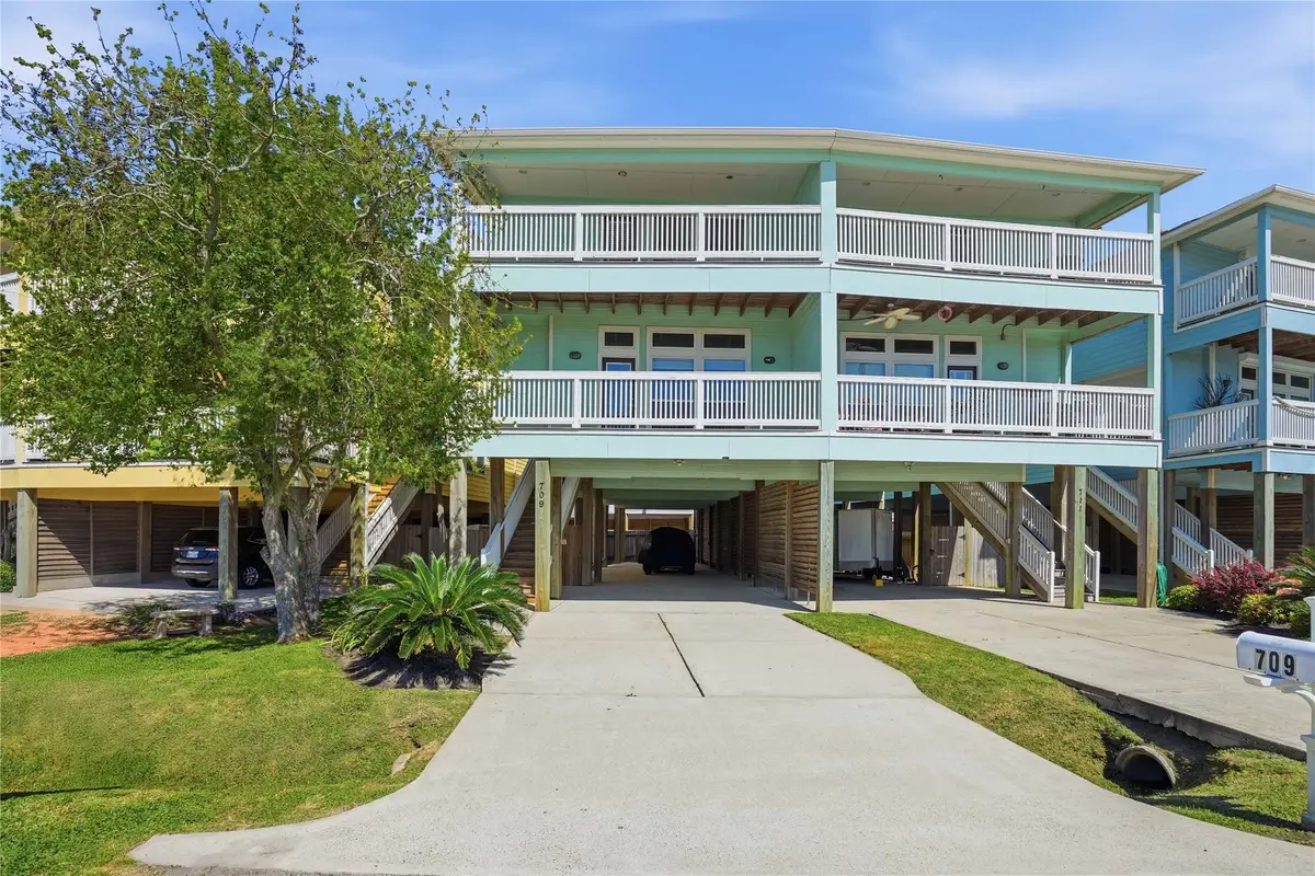 709 N Bayshore Drive, La Porte, TX 77571 - #1