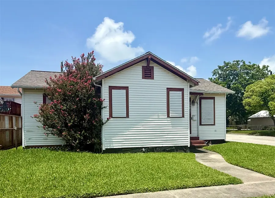 1501 Milam Drive, Galveston, TX 77551 - #3