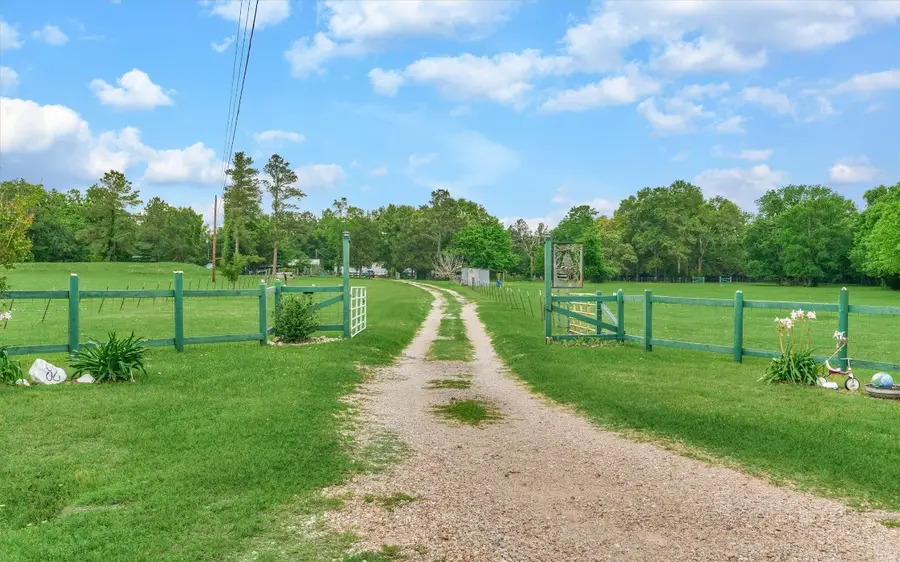 88 Piney Point Road, Huntsville, TX 77340 - #2